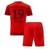 Bayern Munich Alphonso Davies #19 Thuis tenue Kids 2024-25 Korte Mouwen (+ broek)