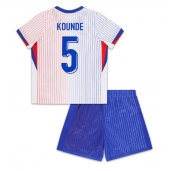 Frankrijk Jules Kounde #5 Uit tenue Kids EK 2024 Korte Mouwen (+ broek)