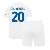 Inter Milan Hakan Calhanoglu #20 Uit tenue Kids 2023-24 Korte Mouwen (+ broek)